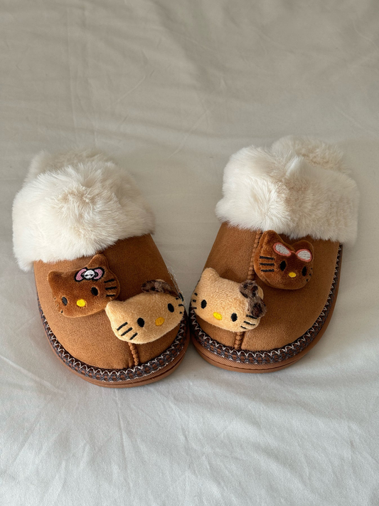 Hello Kitty Fuzzy Sloffen™ | De Viral sloffen